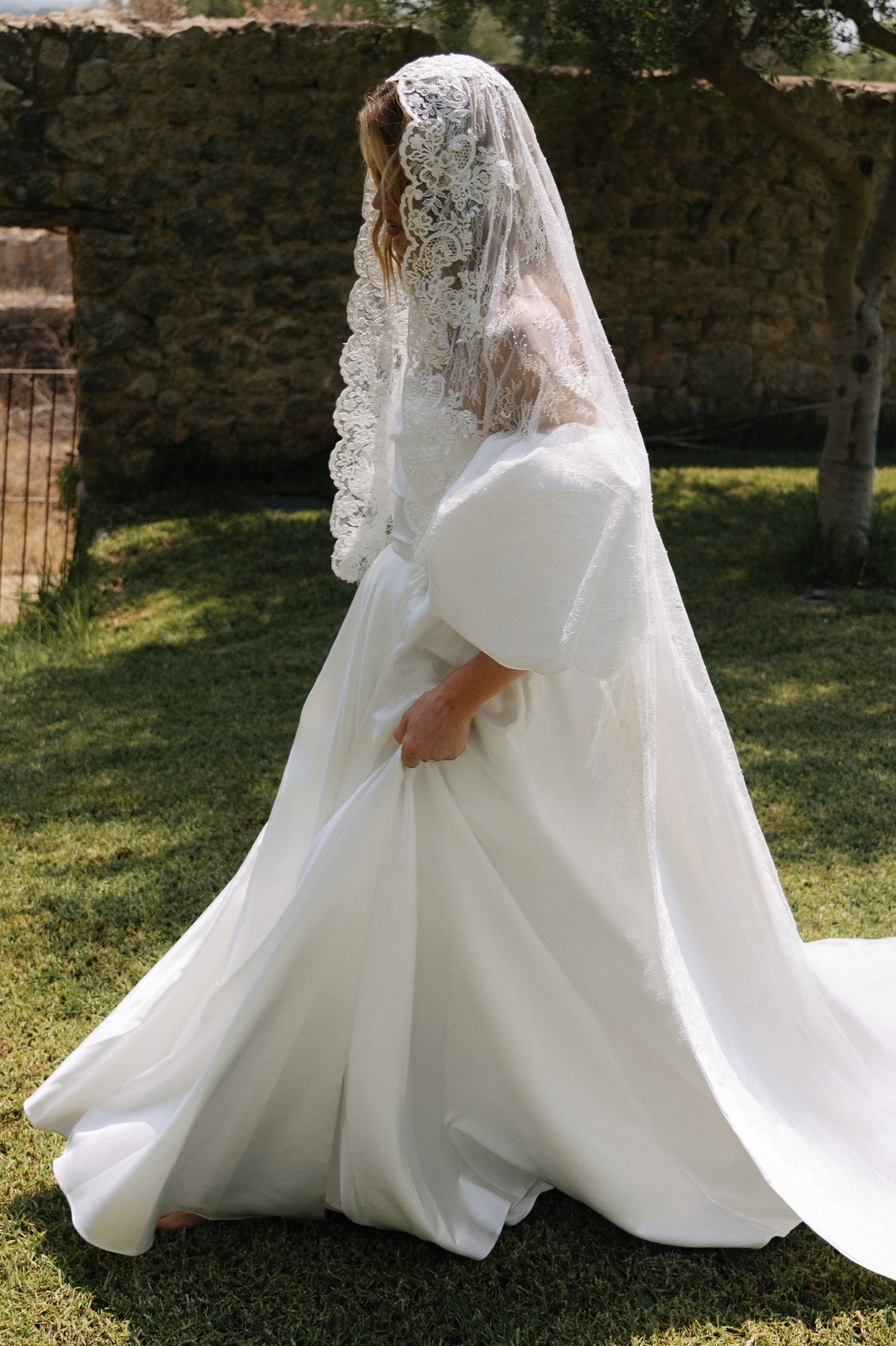 Alchemy Mantilla Veil