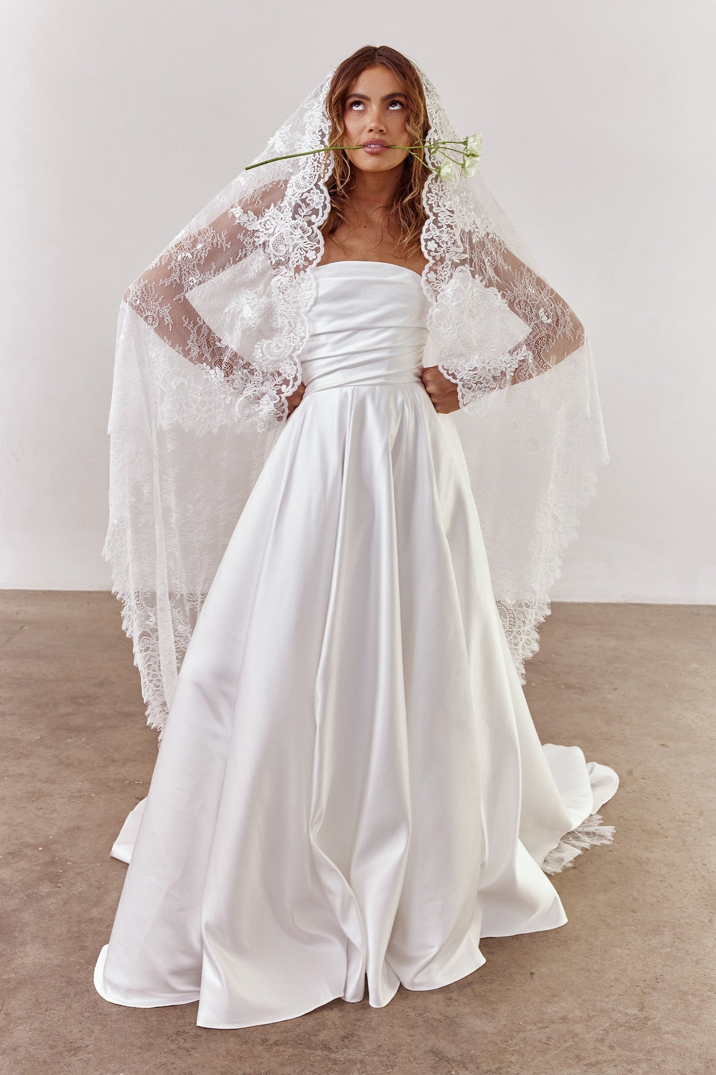 Alchemy Mantilla Veil