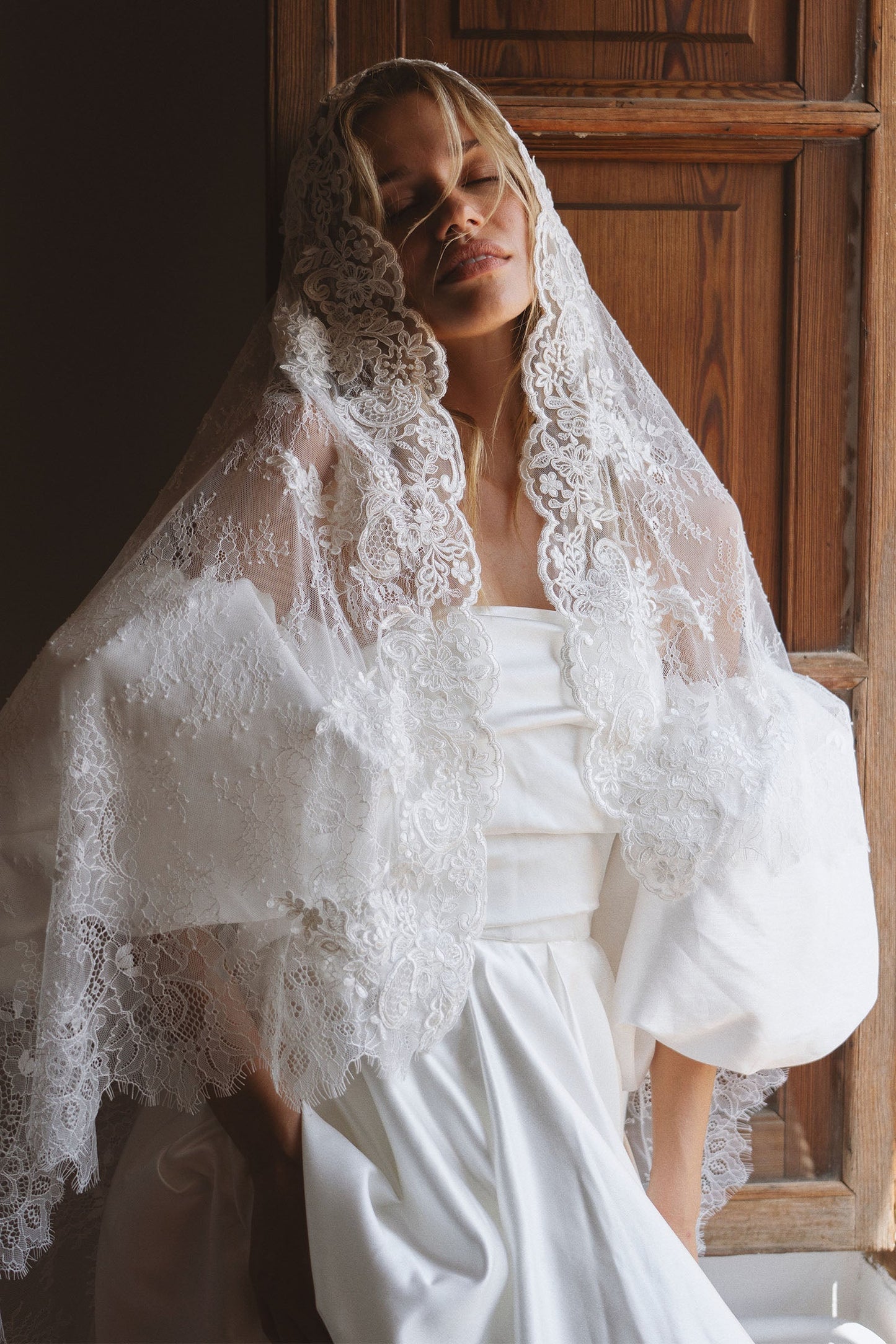 Alchemy Mantilla Veil