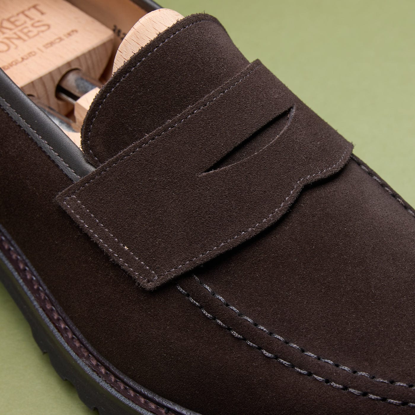 Boston 2 Dark Oak Suede